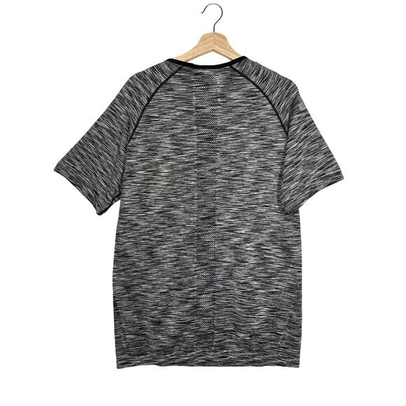 LIVI For Lane Bryant Fitted Activewear Top Space Dye Black Stretch Knit Sz 22/24 - Picture 7 of 9